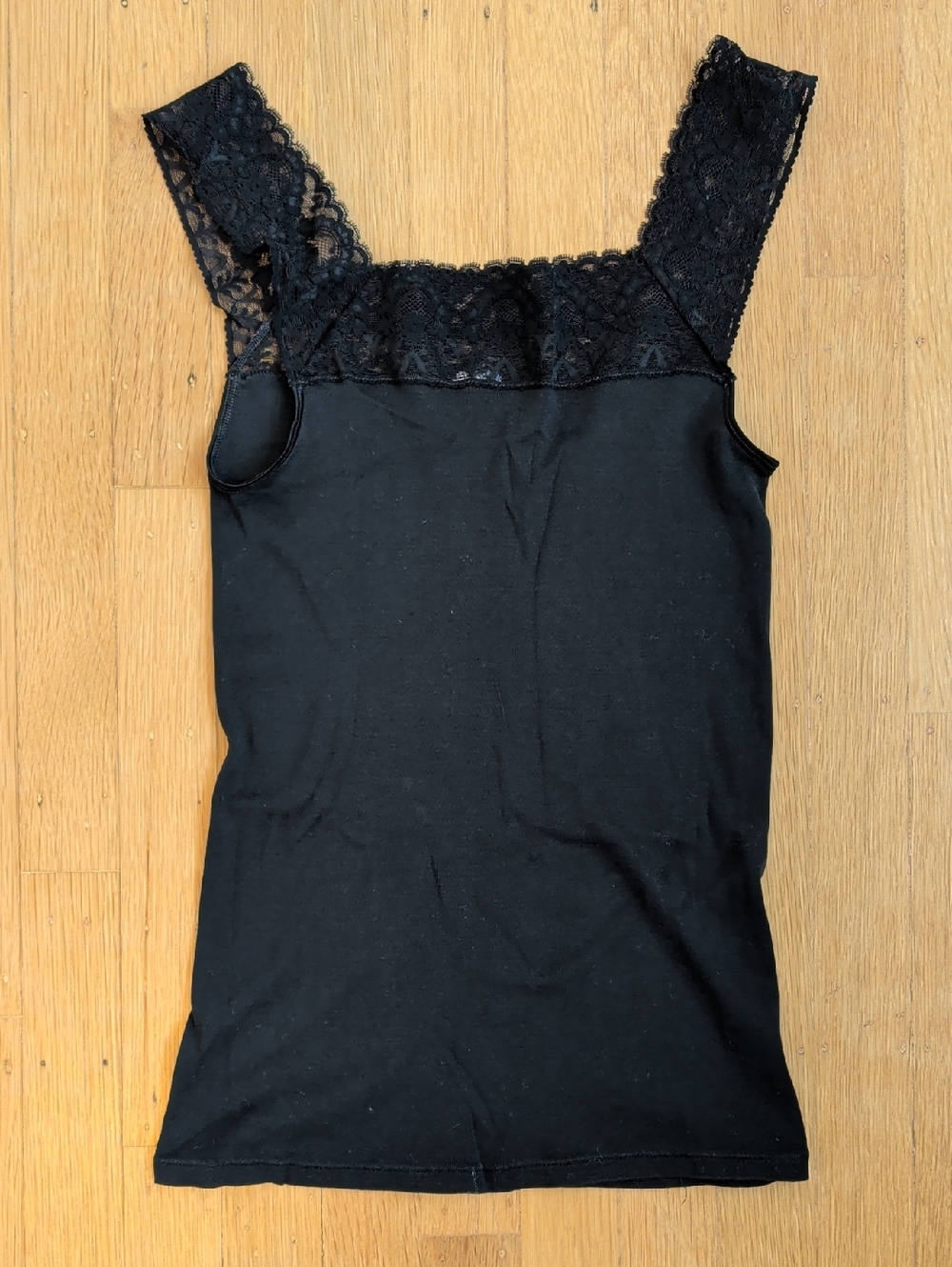 Hanro Black Lace-Detail Cotton Camisole
